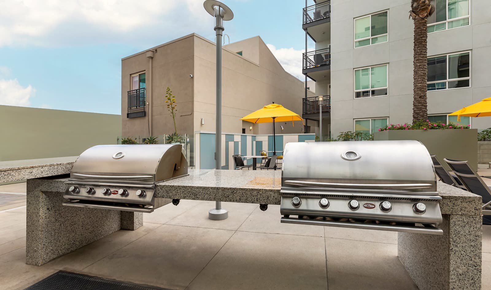 Stylish 2BR in Miracle Mile Near Museum Row photo 19